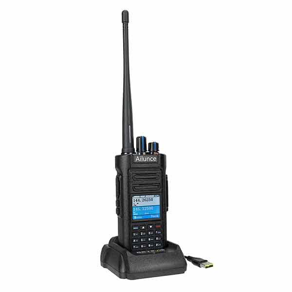 One Hd2 DMR Radio with charger station